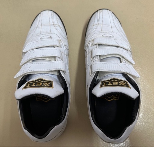 ZETT トレーニングシューズ 白