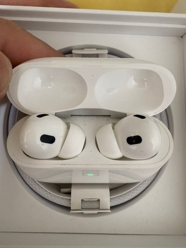 【AppleCare付】AirPods Pro 第2世代 MagSafe充電ケース（USB-C）付き
