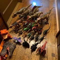 恐竜とウルトラマンの怪獣たち【受け渡し決まりました】
