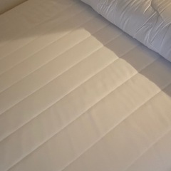 無印 シングルベッド 脚付き ホワイト 美品の画像
