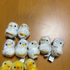 🐥白、黄色、ピンク　27羽　マスコットの画像
