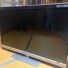 液晶テレビ