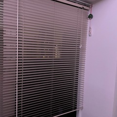 アイボリーのブラインド　美品の画像