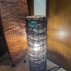 スタンド照明
の画像