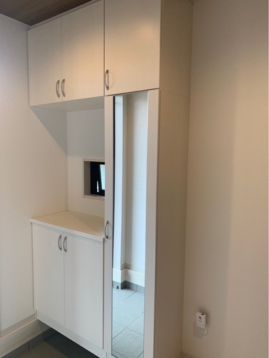 ⭐️美品⭐️ ホワイト 鏡付き収納キャビネット⭐️玄関収納⭐️下駄箱