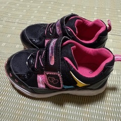 子ども靴 スニーカー　16㎝ の画像