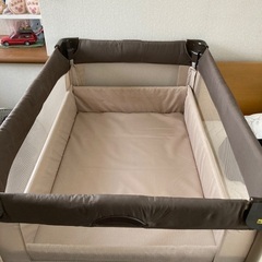 ベビーベッド　アップリカ　ココネルエアーの画像