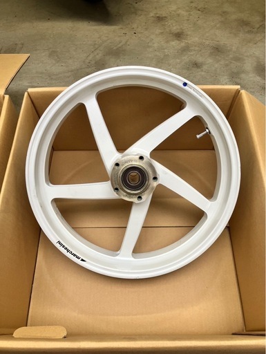 説明お読みください。マルケジーニ M5R