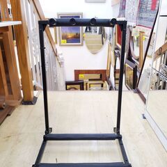 折りたたみ ギタースタンド 3個収納 ブラック☆幅48㎝×奥行43㎝×高さ74cm☆買取帝国 朝霞店 配達可能の画像