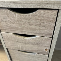 LOWYA パソコンデスク　学習机の画像