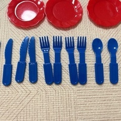 おままごと　木製野菜　お皿などの画像