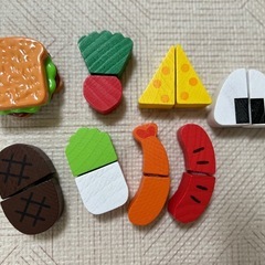 おままごと　木製野菜　お皿などの画像