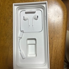 新品　未使用　正規品　iPhoneイヤホン、変換アダプタ