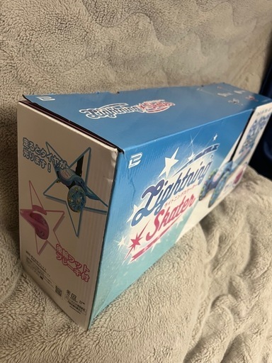 光るキックボードブルーライトニングスケーター新品未開封 (もぐもぐ
