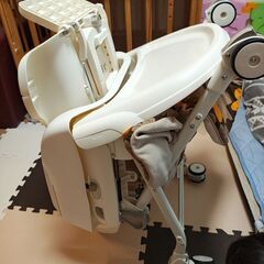 ネムリラ　コンビ　手動　ハイローチェア　ゆりかごの画像