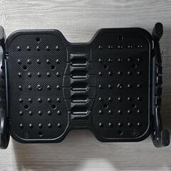 サンワダイレクト フットレスト デスク下 足置き 裏表使える2WAY 椅子 足置き ブラック 100-FR030の画像