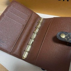 【LOUIS VUITTON】モノグラム アジェンダー手帳カバーの画像