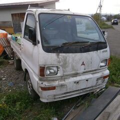 MITSUBISHI　ＭＩＮＩＣＡＢ　ＴＤ　４WD