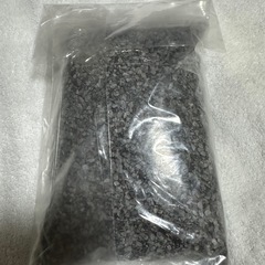 【お値下げ致しましたm(_ _)m】東京飯塚農産 プラスリンマルチ 小鳥用 ４００ｇ　フード 餌 鉱物系の画像