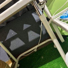 昇降可能机の画像