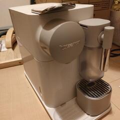 ネスプレッソ カプセル式コーヒーメーカー ラティシマ・ワン シルキーホワイト

の画像