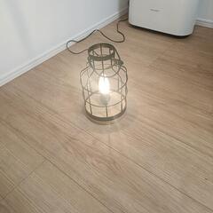 鳥籠型ランプ(ニトリ)間接照明ニトリ　間接照明 ランプ　インダストリアル風の画像