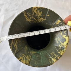 【重厚感】鋳物製 壺型オブジェ 金彩装飾 レトロインテリア／橙房紐付きの画像