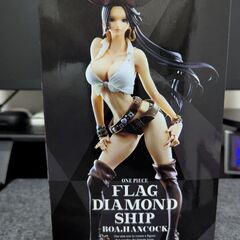 【新品未開封】ワンピース　ボア・ハンコック　フィギュア　FLAG DIAMOND SHIP-BOA.HANCOCK-✨の画像