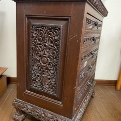 アジア家具 彫刻入り木製5段引き出し アジア家具彫刻入り木製5段引き出し