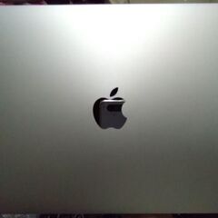 MacBook　12inch (2017) Core M3 1.2GHz/8GB/SSD 256GB レティナディスプレイの画像