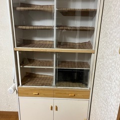 無料で差し上げます　無償　食器棚　棚　キッチン