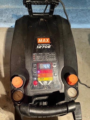 MAX1270E 高圧コンプレッサー　高圧4口