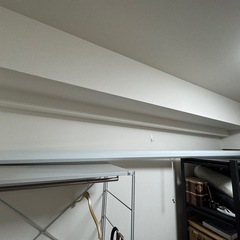プロジェクタースクリーン