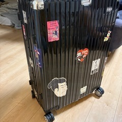 スーツケース　大型　95Ｌくらい　ブラック　長期旅行や留学、ワーホリにおすすめの画像