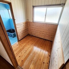 戸建賃貸3DK！初期費用0円！阿蘇神社近く。ビジネスの拠点に◎ DIY可！事務所登記OK！ペット飼育OK！外国籍OK Foreigners welcome 駐車スペース広々。使い勝手自由自在。雄大な阿蘇の麓に秘密基地はいかがでしょう。 - 不動産