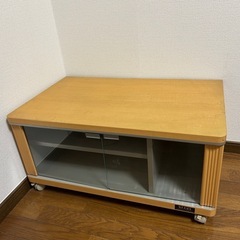 キャスター付きテレビ台