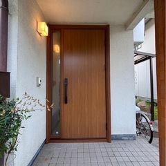 1日で簡単にできるドアリフォームで、 見た目・快適性・家族…