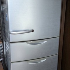 無料でお譲りします
AQUA 冷蔵庫　355L