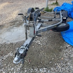 水上バイクトレーラー