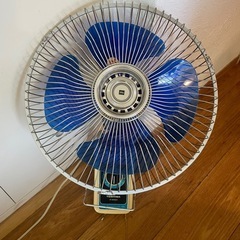 ブランド一覧 | ワールド オンラインストア 昭和レトロ東芝壁掛け扇風機 4枚羽根 こどもの国の (マグマジオ) 扇風機・サーキュレーター