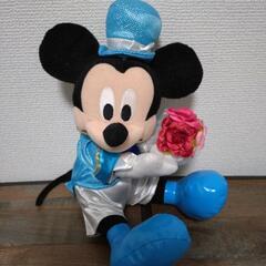 ミッキーマウス　ぬいぐるみ
