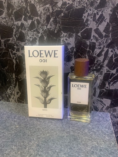 LOEWE 香水　未開封　箱付き