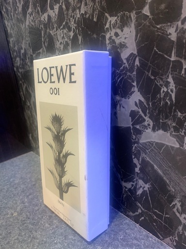 LOEWE 香水　未開封　箱付き