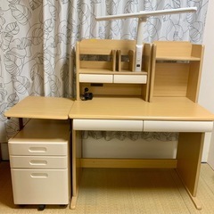 引き取り、ニトリ学習机 ニトリ学習机