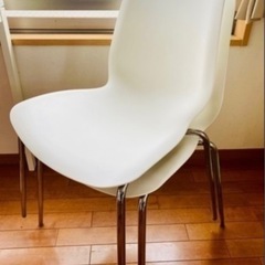 ダイニングテーブルの画像