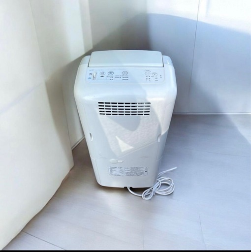 SHARP 衣類乾燥除湿機CM-L100−W (林菜) 南大分の季節、空調家電