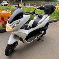 PCX jf28 リアボックス付き