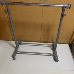ハンガーラック