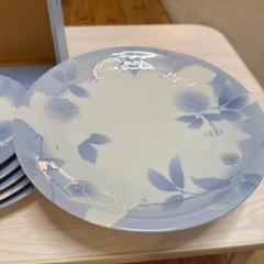 桂由美 パーティセット 大皿（1枚）大鉢（1枚）小皿（5枚）セットの画像