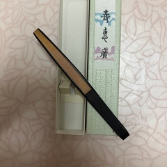両面デザインの高級扇子（黒竹／金銀）の画像